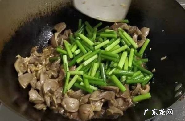 怎么炒鸭肾才不会老,鸭肾怎么炒好吃