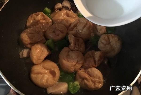 青椒面筋怎么炒,炒面筋的家常做法大全