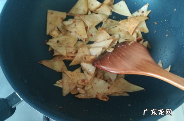 辣酱炒豆皮,干豆皮的家常做法大全