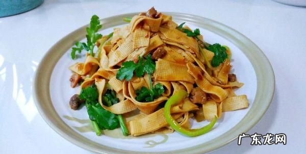 辣酱炒豆皮,干豆皮的家常做法大全