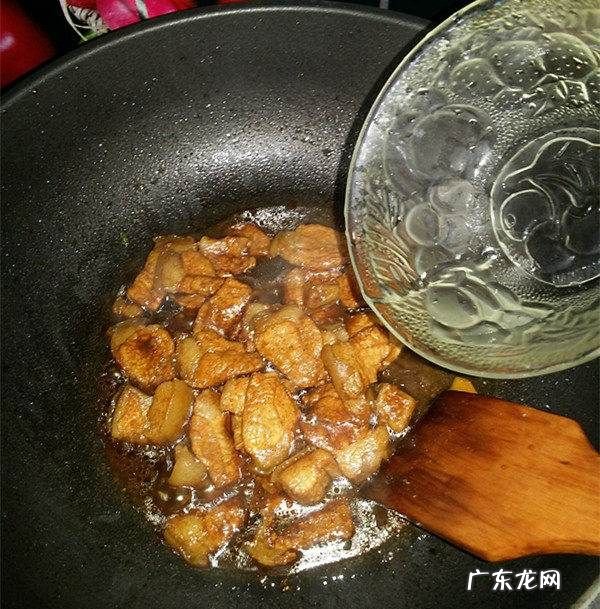 红薯炒肉怎么做,红薯炒嫩肉片