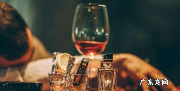 0瓶啤酒多久测不出来,喝2瓶啤酒几个小时后查不出酒精