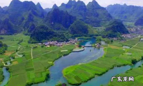 岩溶水的总体特点,简述岩溶水的分带特征