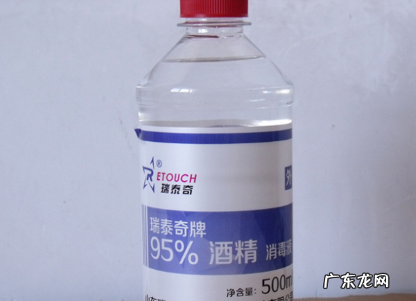 酒精燃烧后生成水和什么,酒精燃烧时会生成什么