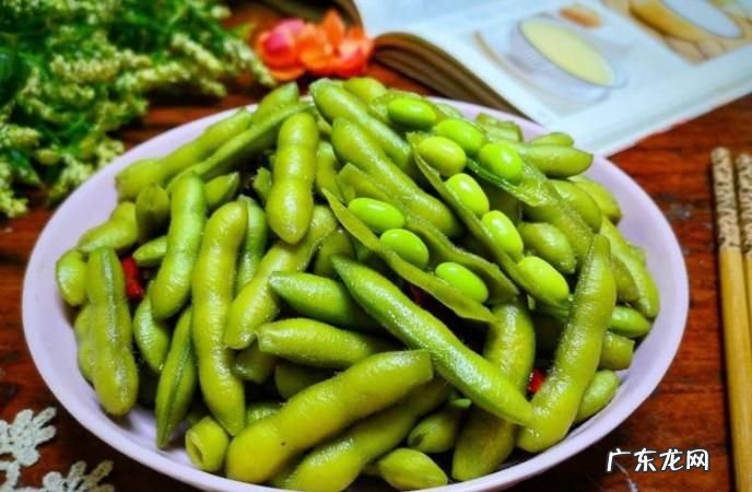 毛豆怎样煮不变色保持绿色,煮毛豆放什么保持绿色