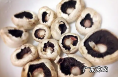 口菇里面的黑的能吃么,口蘑里面黑色能吃