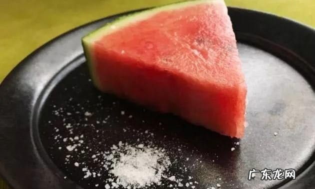 西瓜撒盐会更甜,为什么西瓜加盐会更甜