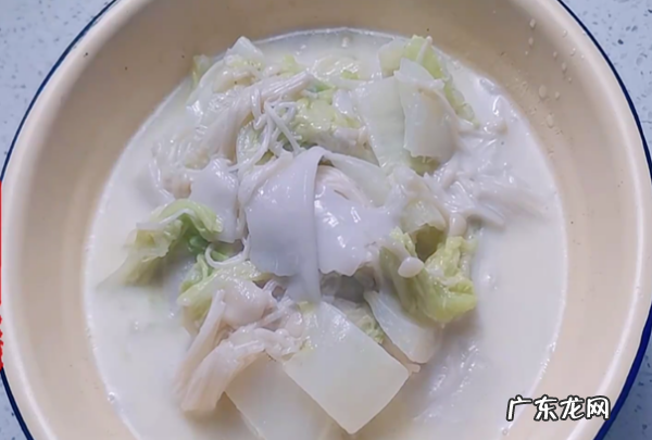 椰肉怎么吃法,新鲜的椰子肉怎么吃法