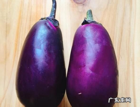 茄子是什么形状的表面是什么样的,茄子是什么形状的