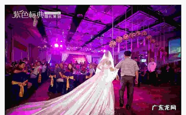 暗场婚礼用什么灯,什么颜色的婚礼现场效果最好