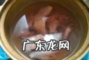 绿豆白鸽汤做法,乳鸽煲绿豆的做法大全