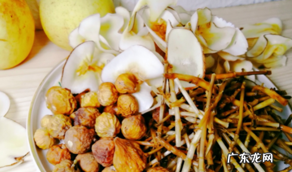 海底椰雪梨菊花膏做法,雪梨冰粉怎么煮好吃