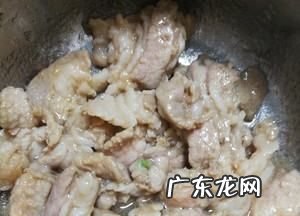 白菜炒肉怎么做,白菜炒肉丝怎么做好吃又简单