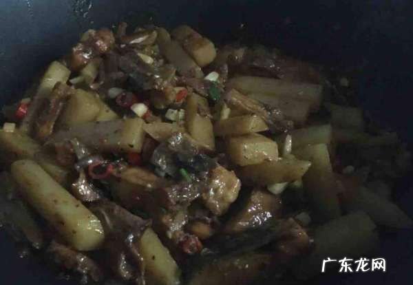 咸鱼怎么炒好吃又简单,咸干鱼怎么做好吃