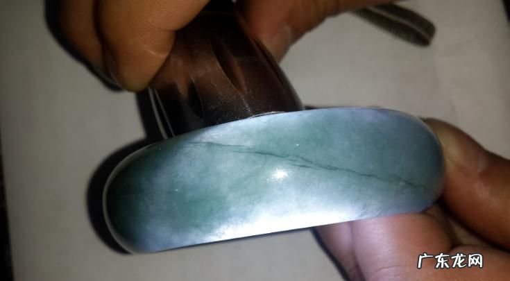 翡翠上面的蜡怎么去除,翡翠上的抛光粉怎么去除