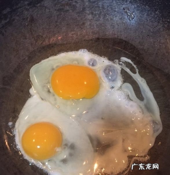 鸡蛋炒饭怎么炒好吃,蛋炒饭怎么做好吃又简单家庭版
