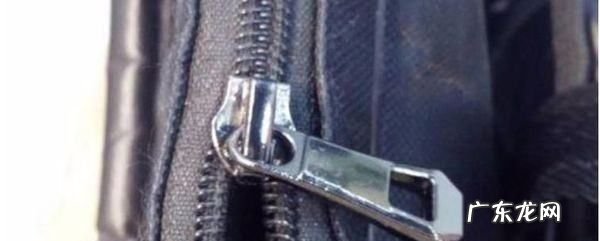 拉链头滑出怎么装进去,拉链头掉了怎么装上去