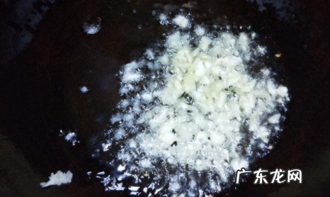 鸭怎么炒好吃,怎样炒鸭肉嫩又好吃又简单
