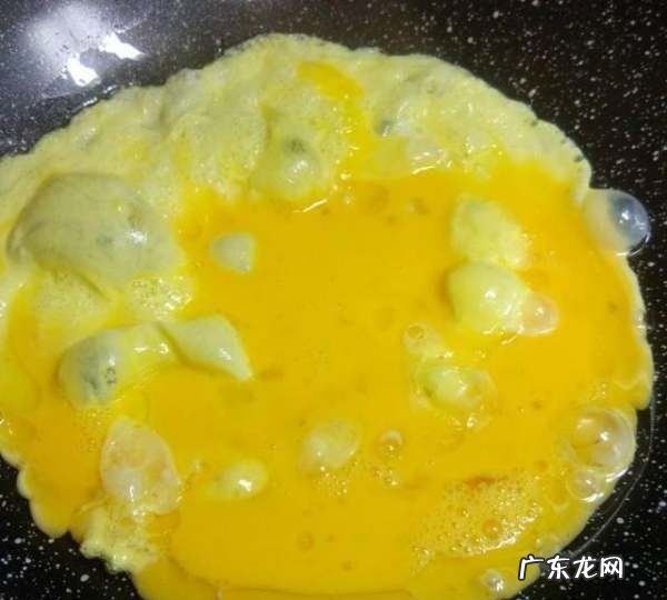 鸡蛋炒洋葱怎么做,洋葱炒蛋怎么做