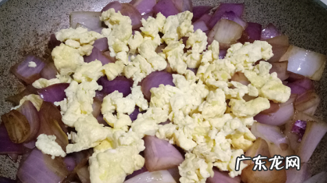 鸡蛋炒洋葱怎么做,洋葱炒蛋怎么做