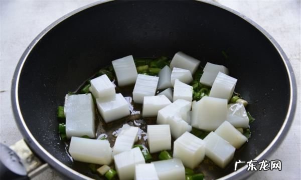 炒凉粉怎么炒好吃,家常炒凉粉怎么做好吃