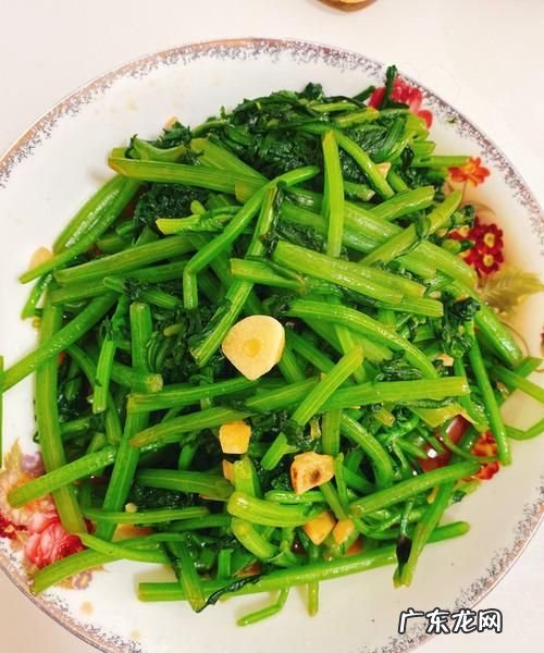 茼蒿怎么炒上好吃,茼蒿怎么炒才好吃教程图