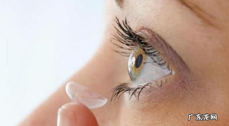 隐形眼镜睡觉忘记摘了怎么办,隐形眼镜晚上睡觉忘了摘下来怎么办