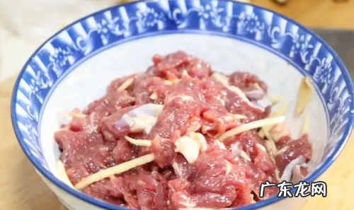 芹菜炒牛肉怎么炒,芹菜牛肉怎么炒好吃又嫩的做法
