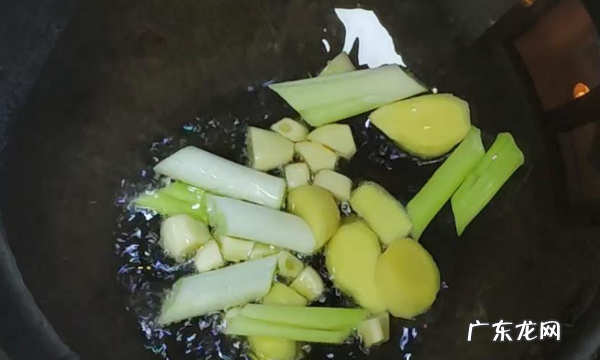 山药木耳怎么炒好吃,木耳山药怎么炒好吃