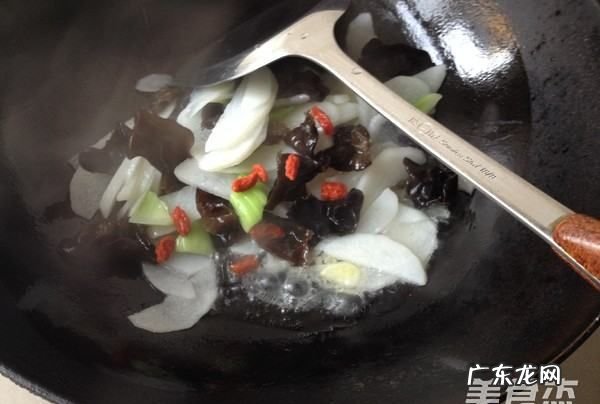 山药木耳怎么炒好吃,木耳山药怎么炒好吃