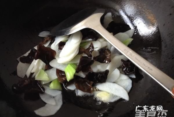 山药木耳怎么炒好吃,木耳山药怎么炒好吃