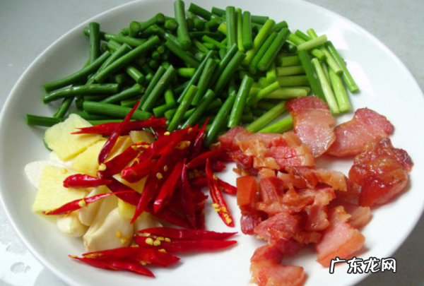 怎么做炒腊肉,炒腊肉的家常做法大全