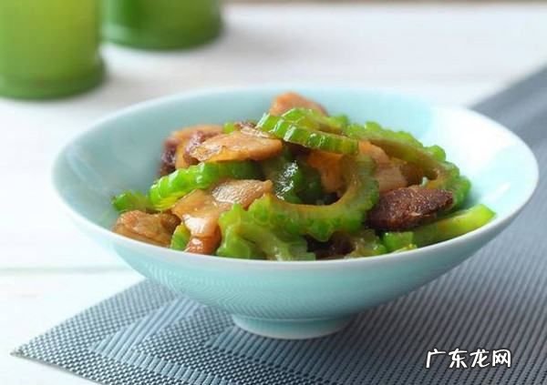 苦瓜炒肉怎么做,苦瓜炒肉片的家常做法 苦瓜炒肉做法步骤