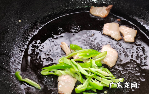 苦瓜炒肉怎么做,苦瓜炒肉片的家常做法 苦瓜炒肉做法步骤