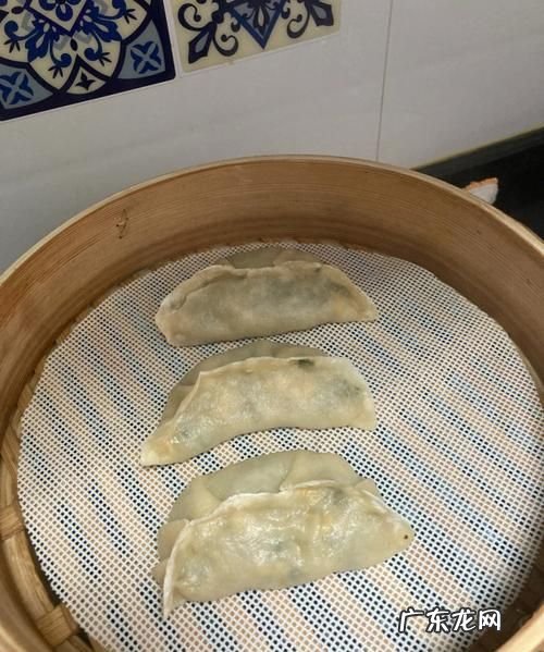 蒸饺全烫面还是烫一半,蒸饺皮是全烫面还是半烫面哪个更好吃