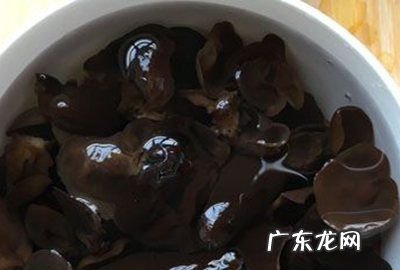 怎么炒木耳不会爆,炒木耳的时候容易爆锅这个问题怎么解决