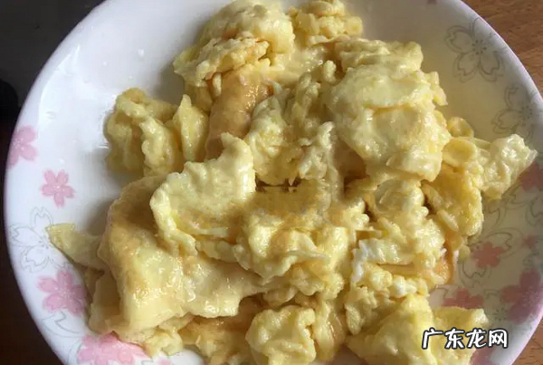 青椒鸡蛋怎么炒,青椒炒鸡蛋的正确做法