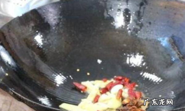 鸡怎么炒好吃又简单,炒鸡肉怎么炒好吃又嫩
