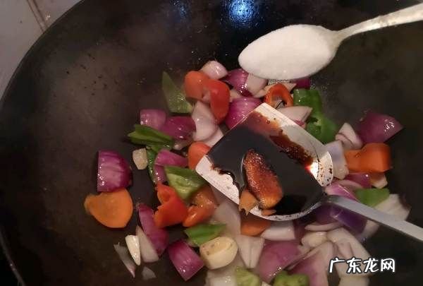 炒猪肝怎么炒好吃,炒猪肝的家常做法步骤