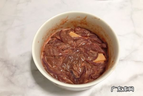 炒猪肝怎么炒好吃,炒猪肝的家常做法步骤
