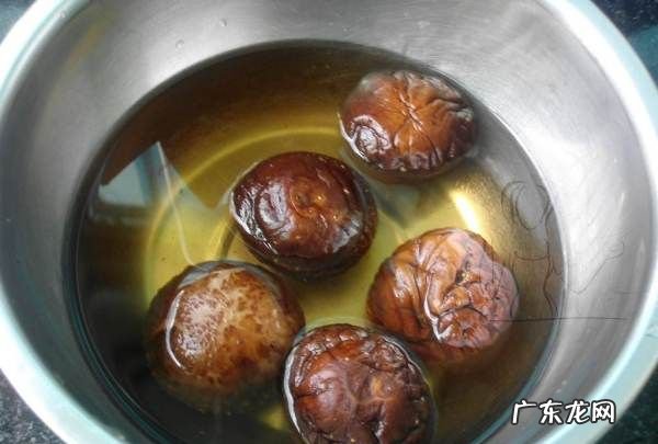 干香菇怎么炒,干香菇怎么炒好吃又简单的做法