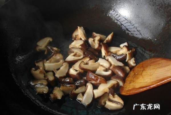 干香菇怎么炒,干香菇怎么炒好吃又简单的做法