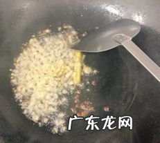 素炒萝卜丝怎么炒好吃,炒胡萝卜丝的好吃做法