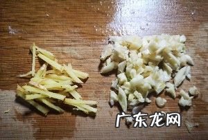 素炒萝卜丝怎么炒好吃,炒胡萝卜丝的好吃做法