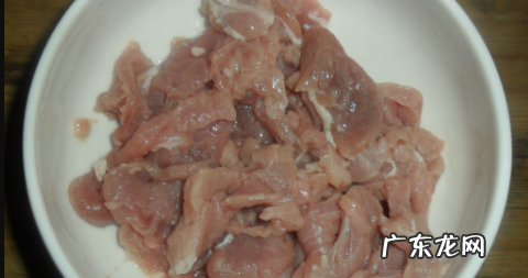 莲藕炒肉怎么炒,瘦肉炒莲藕片的做法大全