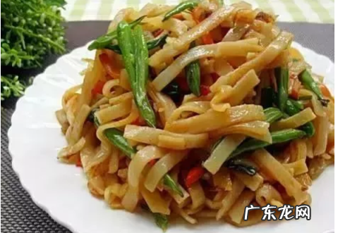 怎么做炒河粉,炒河粉的家常做法教程