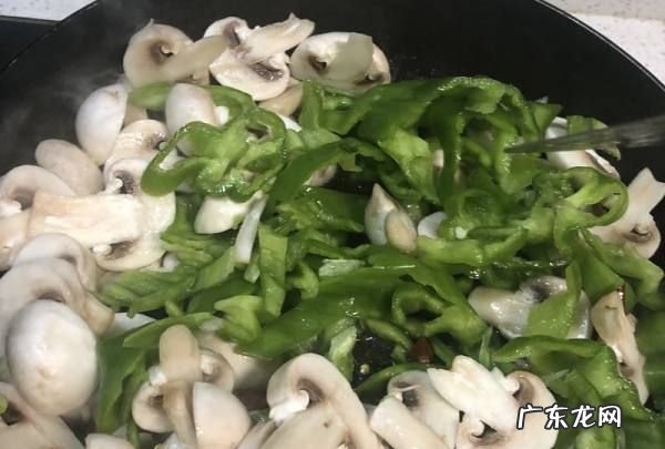白菇怎么炒菜配什么,白菇怎么吃