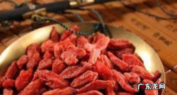 苟杞潮了还能吃,枸杞潮湿后粘了还能吃