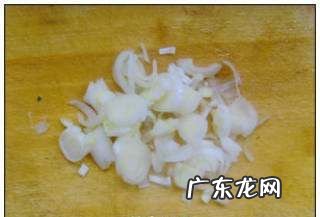 粉皮怎么炒好吃,家常炒粉皮的做法简单