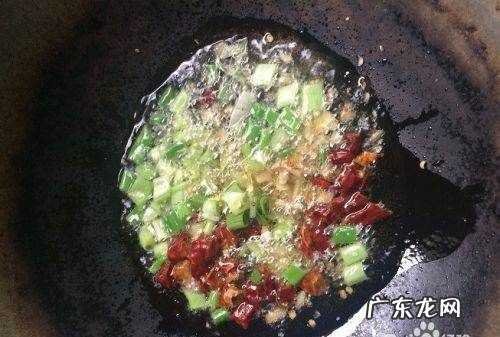 粉皮怎么炒好吃,家常炒粉皮的做法简单